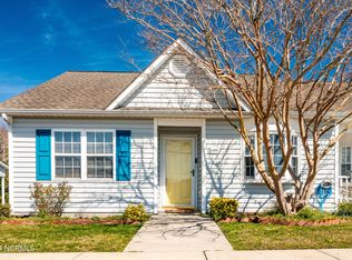 1004 Courtyard E Dr, Beaufort, NC 28516
