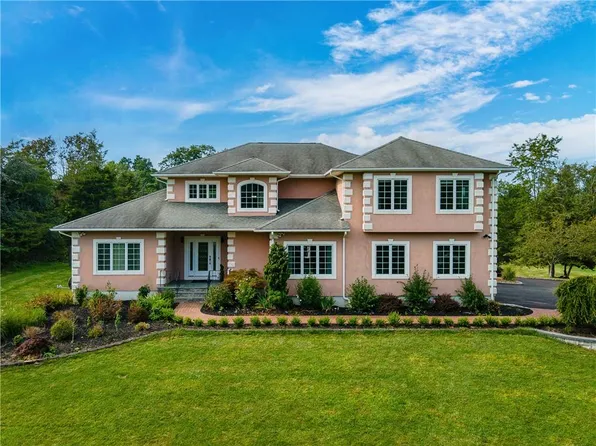 25 Richardson Court, Montgomery, NY 12549