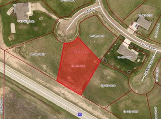 803 Dale Ct, Ellendale, MN 56026