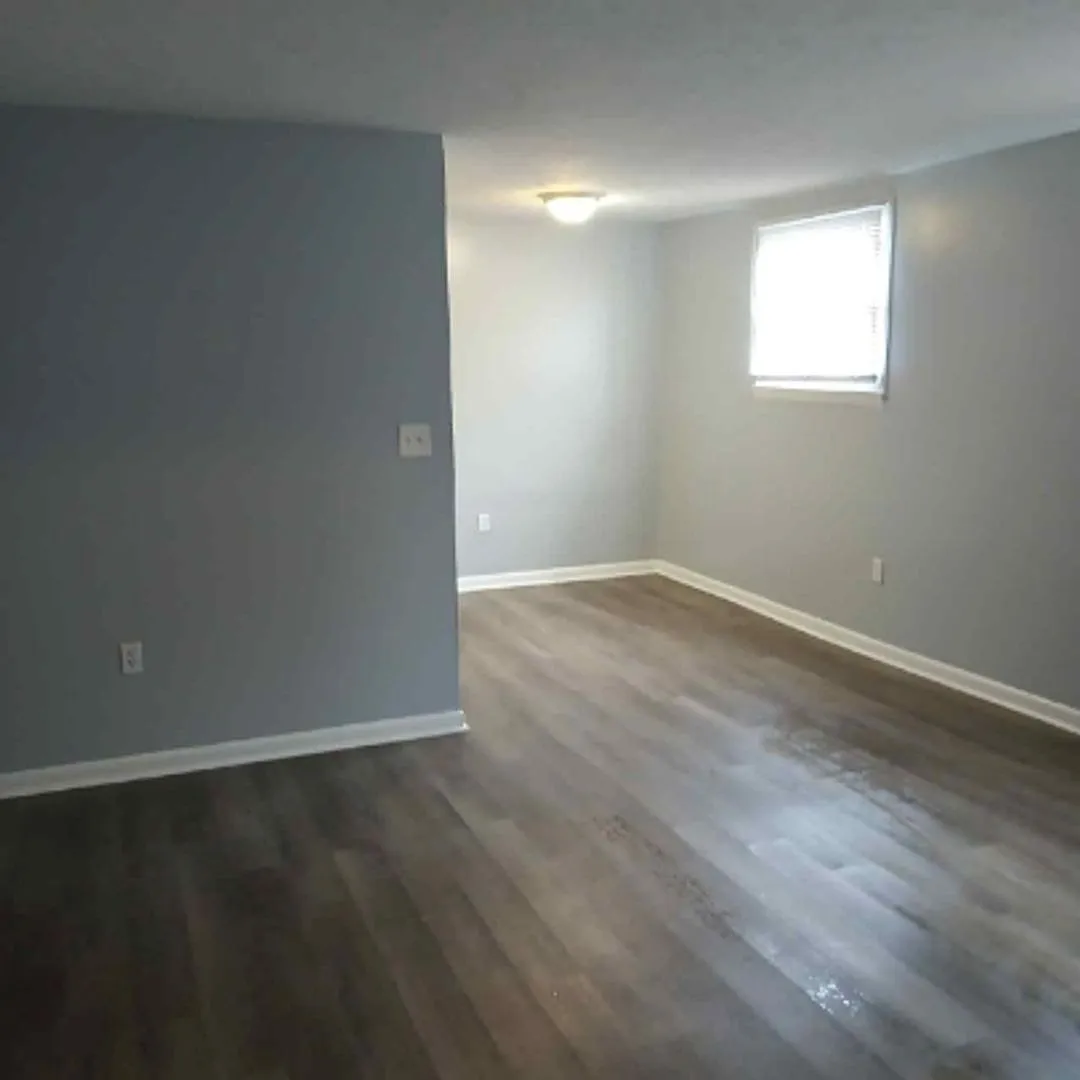 Woodbrook — Photo 2