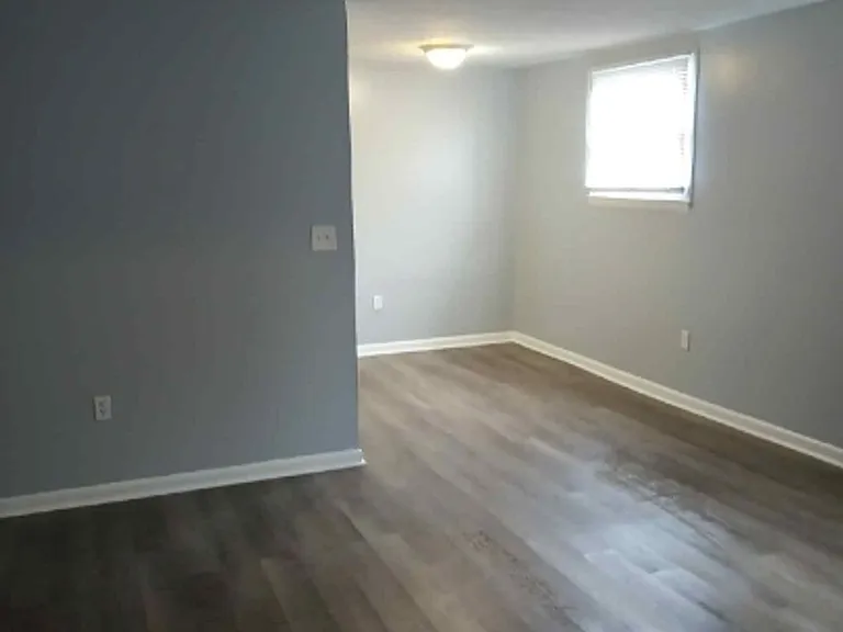 4900-4903 Saddlebrook Ln — Photo 2