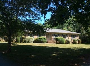 144 Inverness Rd, Athens, GA 30606