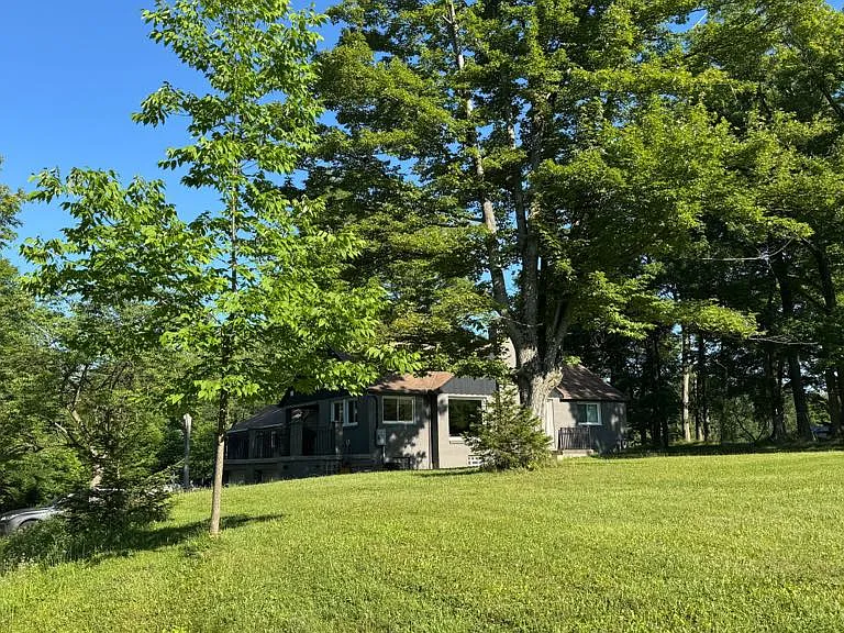 5430 Brainard Rd — Photo 43