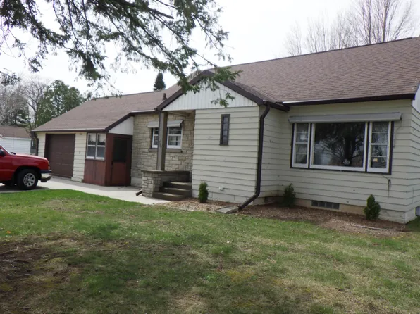 225 Harriet St, Clintonville, WI 54929