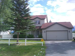 11520 E Crimsonview Dr, Palmer, AK 99645