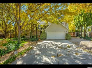 2877 W Victorian Dr, Riverton, UT 84065