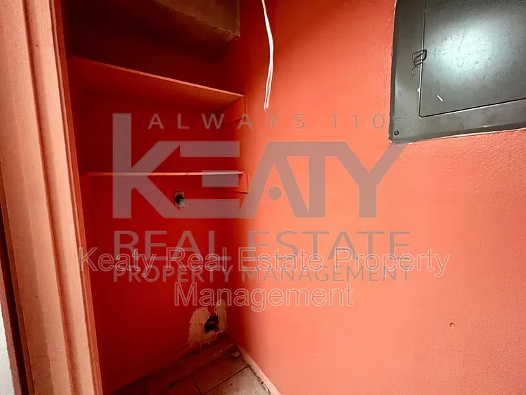 108 Meudon St #A — Photo 10