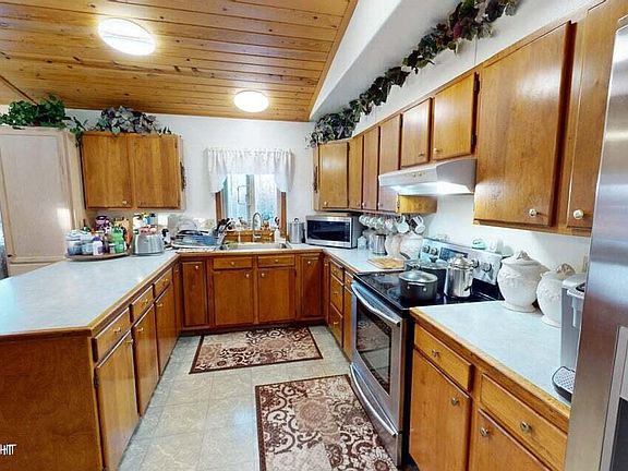 4th image of 65280 Nikolaevsk Rd