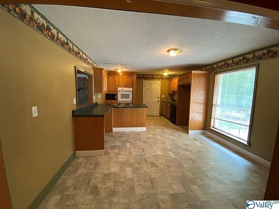 5th image of 155 Gene Brown Rd