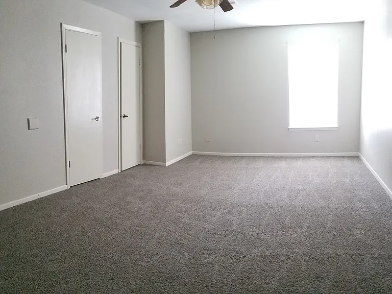 4619 Orange Cir N — Photo 10