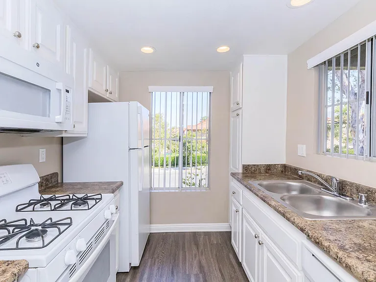 Villas Aliento Apartment Homes — Photo 19
