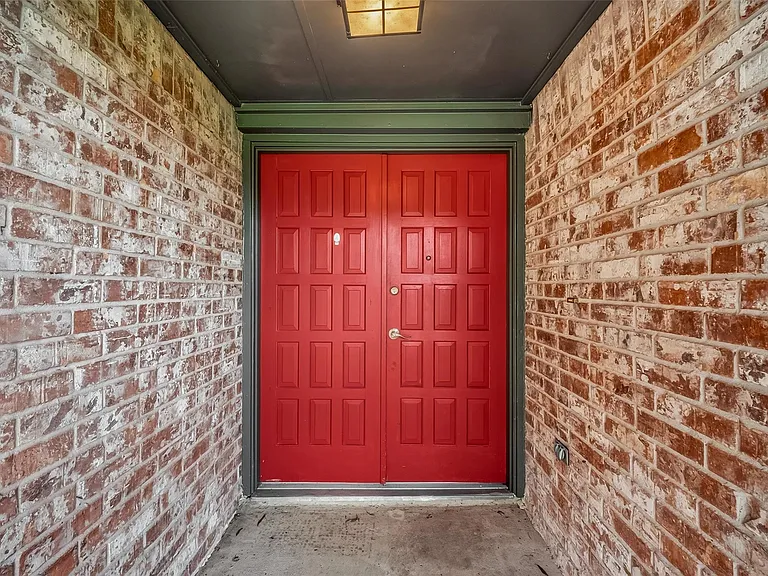 16451 Cavendish Dr — Photo 5