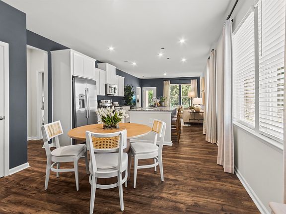 5th image of 3012 Hillgate Trl
