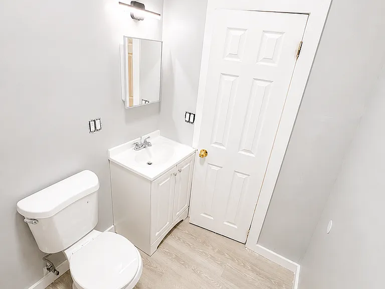 899 S 19th St #1 — Photo 6
