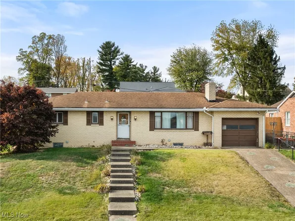 65310 Three Hills Dr, Bellaire, OH 43906