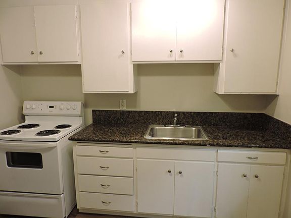 5th image of 2321 Q St APT 2