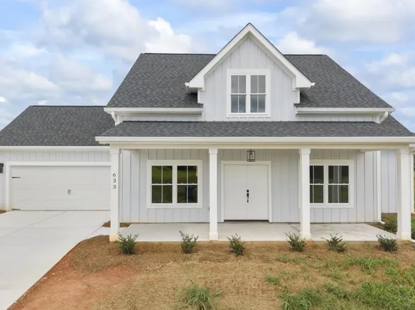 633 Racetrack Rd, Toccoa, GA 30577