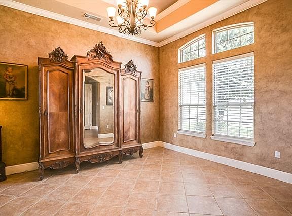 3rd image of 2200 Waters Edge Dr