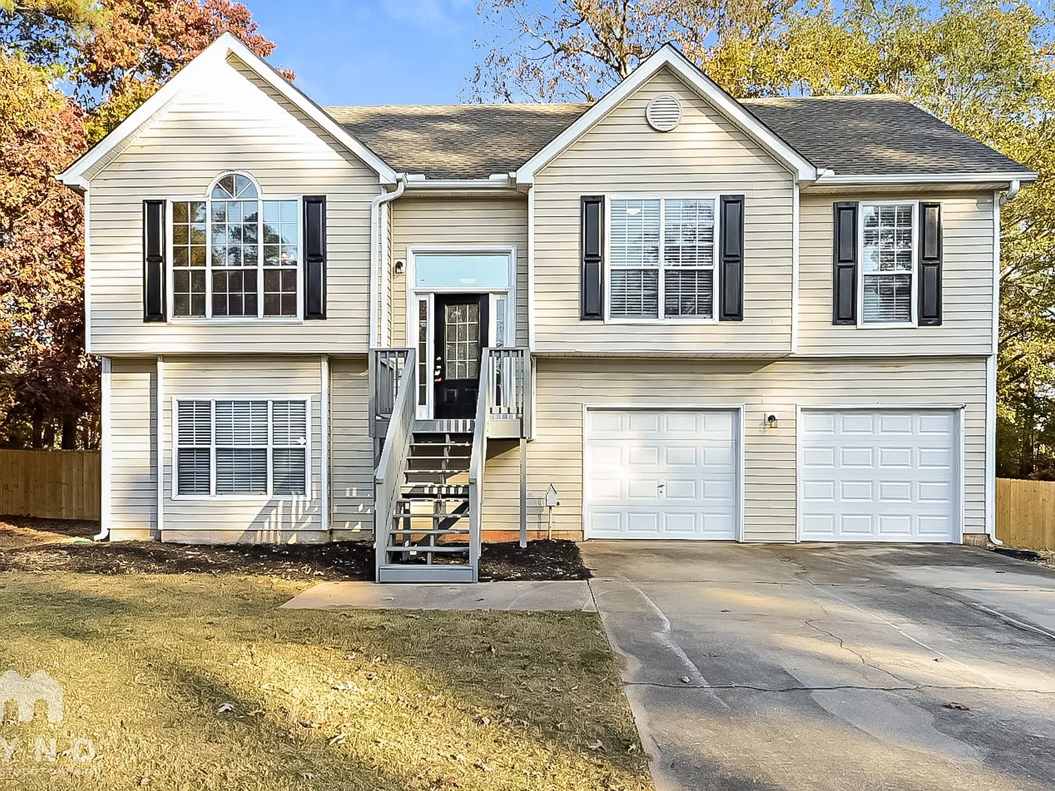 4 bed, 3.0 bath, 2384 sqft, $2,365 — Photo 1