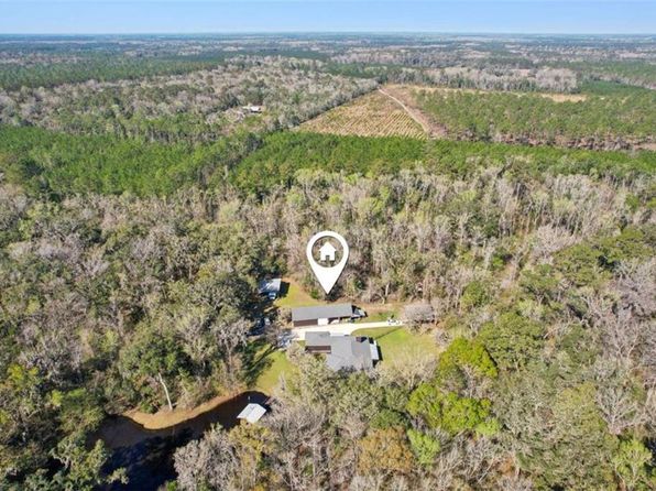 325 White Oak Pl, Woodbine, GA 31569