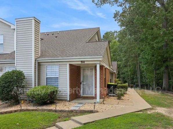 914 Pine Mill Ct, Newport News, VA 23602