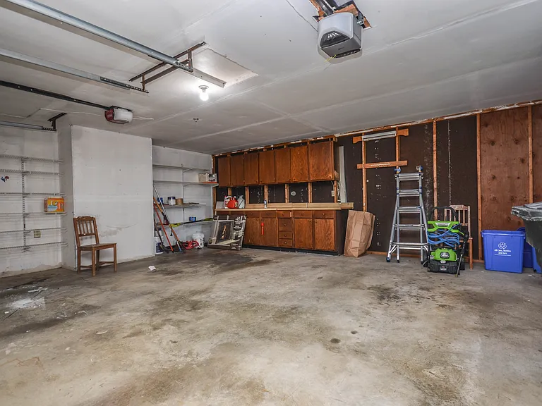 11309 Brandy Hall Ln — Photo 34