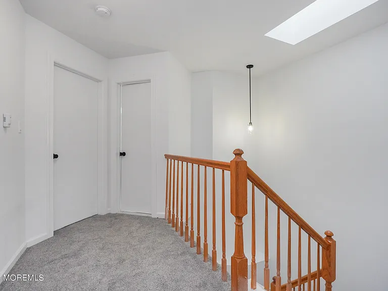 27 Karen Dr — Photo 13
