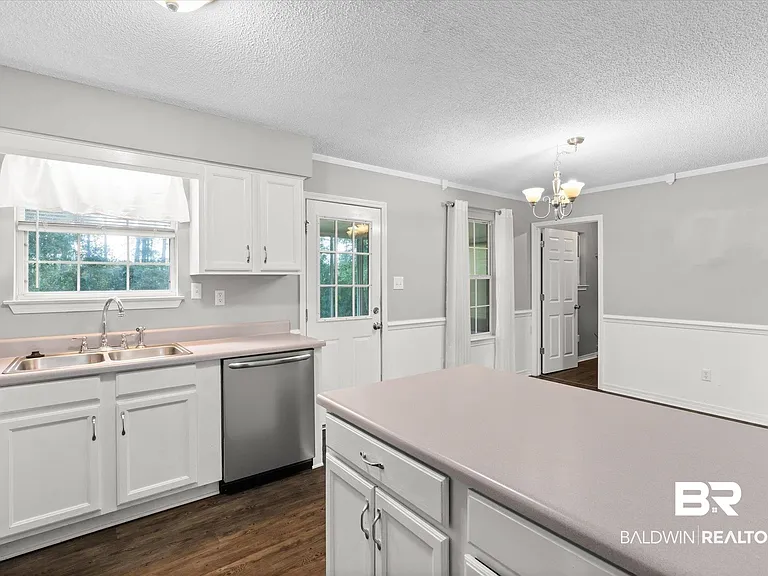 16216 Pointer Dr — Photo 6