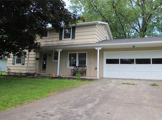 50 Medallion Cir, Rochester, NY 14626