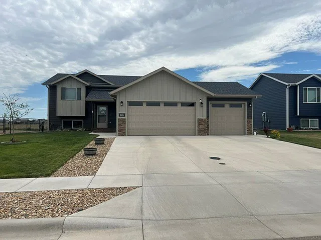 605 Ballista Blvd — Photo 1