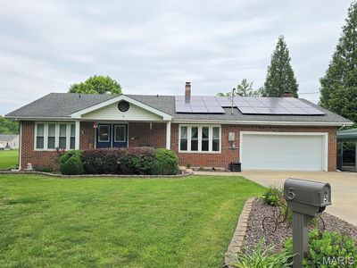 5 Yount Dr, Hillsboro, IL, 62049