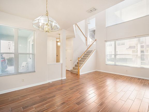 5th image of 10604 Drayton Ct