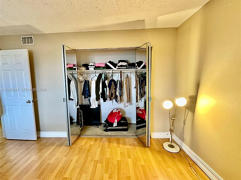 1100 SE 4th Ave #32 — Photo 8