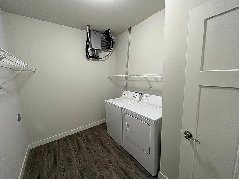 Cottage Grove Commons: Gaston — Photo 112