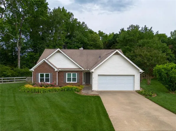 5335 Myras Ct, Cumming, GA 30040