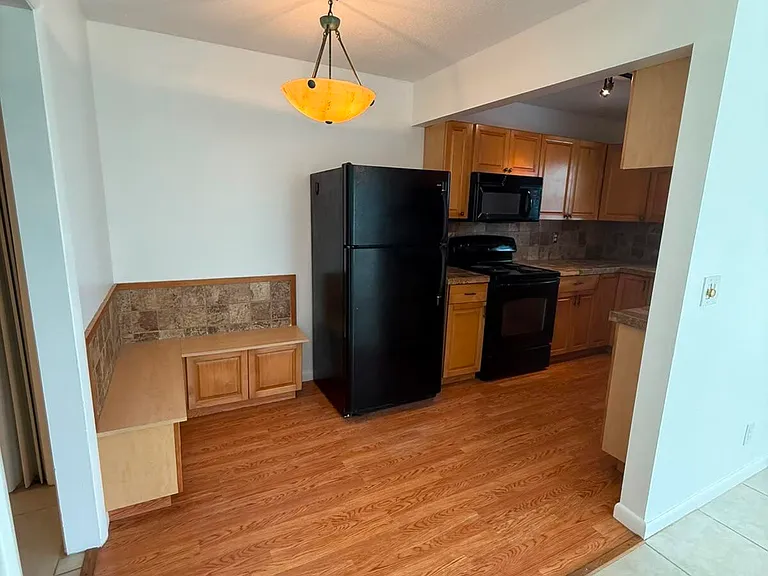 4951 Wedgewood Way #5 — Photo 10