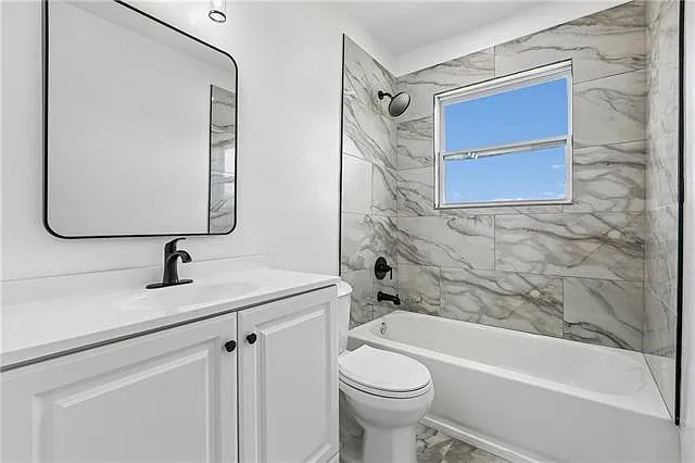 3620 Dickens Dr — Photo 3