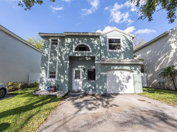 9871 NW 2nd Ct, Plantation, FL 33324