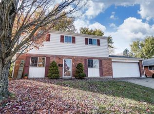916 Ingersol Dr, Dayton, OH 45429