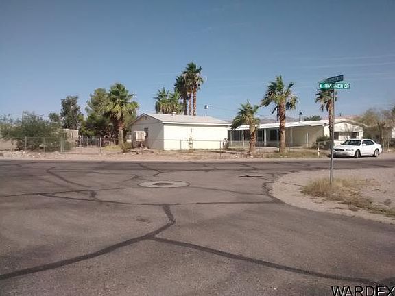 3rd image of 2287 E Riverview Cir