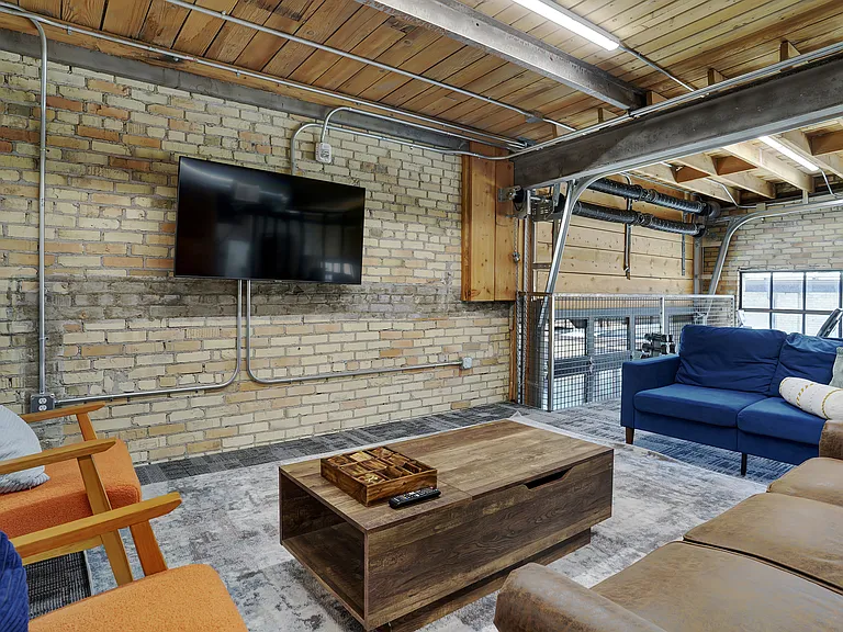 Borden Lofts — Photo 28