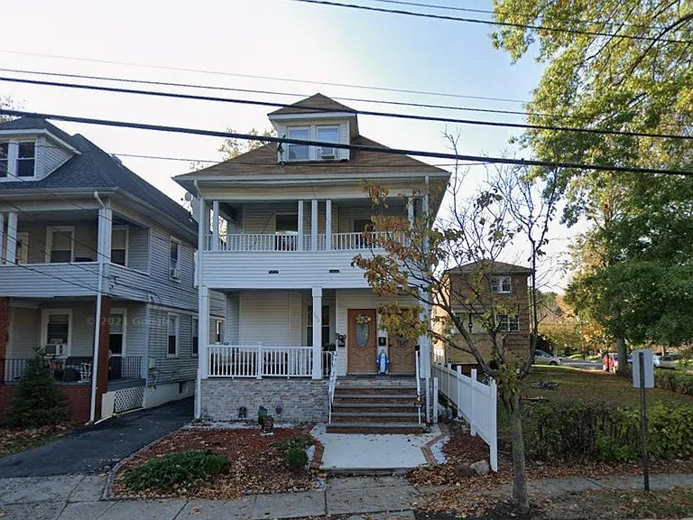 192 Queen Anne Rd #1 — Photo 1