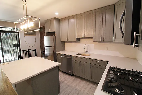 Rented by Guidance Realty Corp. | media 21