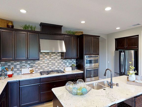 Costa Dorada Model Kitchen