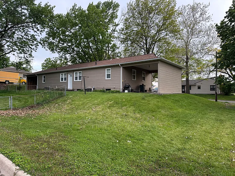 3003 Randolph St — Photo 20