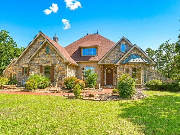 1202 Walker Estate Cir, Ada, OK 74820