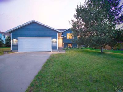 505 N Maple Ave, Brandon, SD, 57005