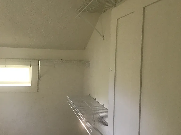 4131 W Bath Rd — Photo 8