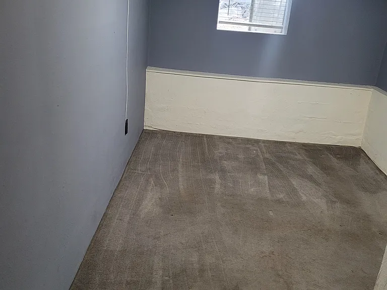 1227 Oak Grove Dr #1 — Photo 9
