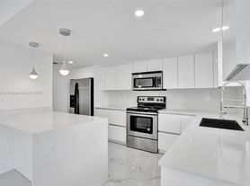 606 NW 107th Ave